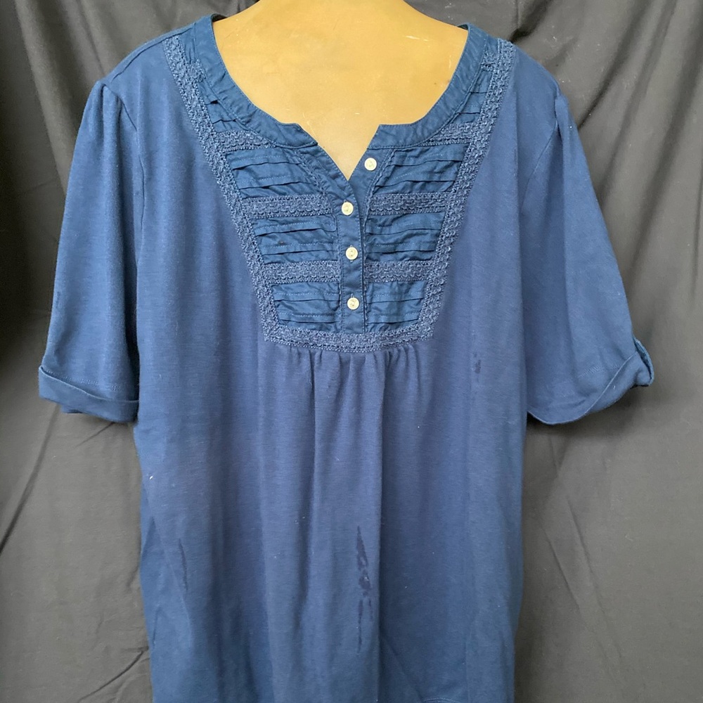 2X Lace Detail Top